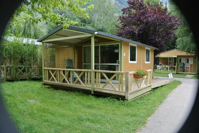 Camping Le Colporteur Hotel Le Bourg-dʼOisans Екстериор снимка