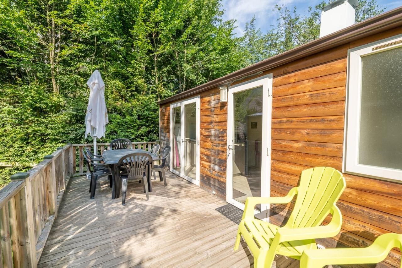 Camping Le Colporteur Hotel Le Bourg-dʼOisans Екстериор снимка
