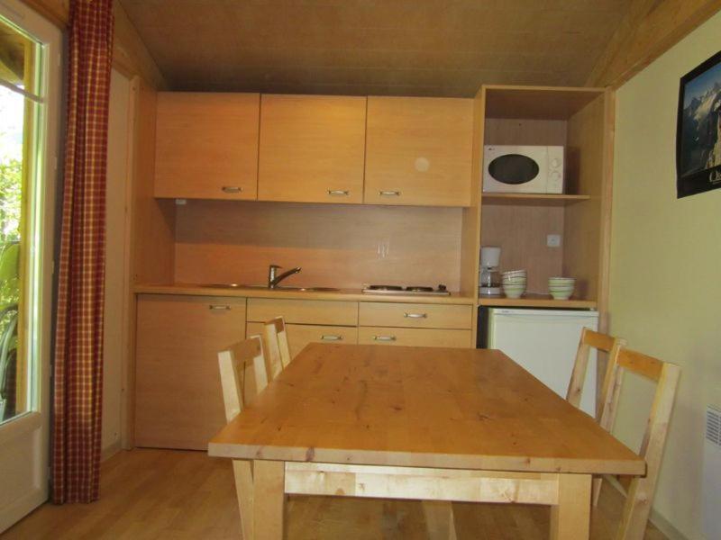 Camping Le Colporteur Hotel Le Bourg-dʼOisans Екстериор снимка